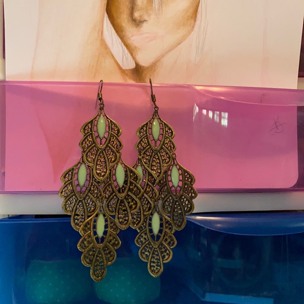 Vintage dangling earrings